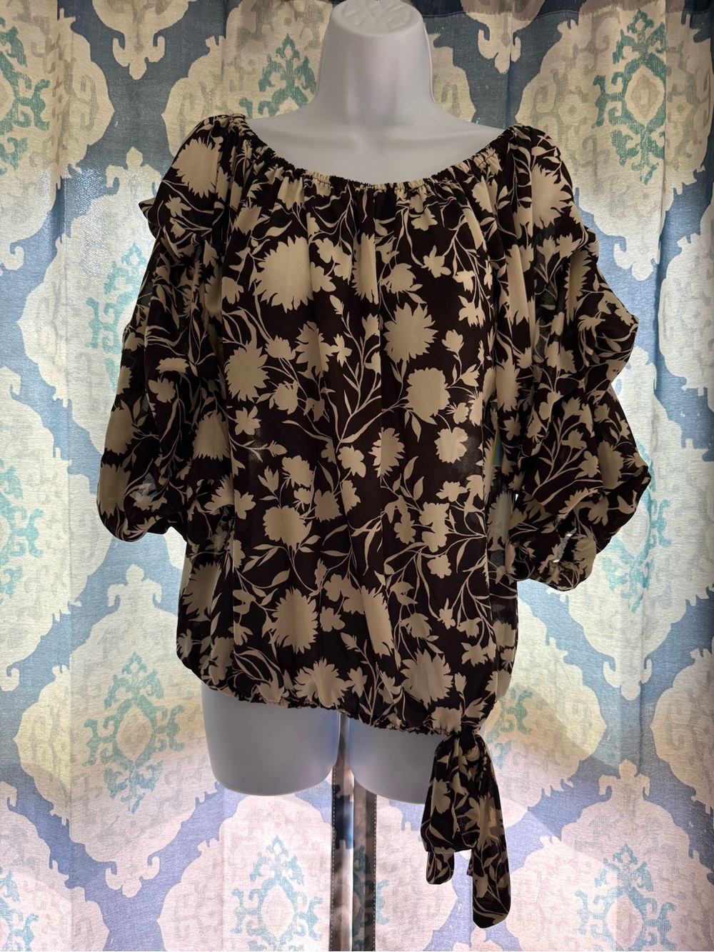 New CeCe Java Brown Cream Side Tie Hem Blouse L nwt